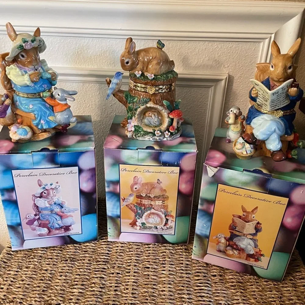 Cardinal Works Company Porcelain Bunny Rabbit Trinket Figures set of 3!